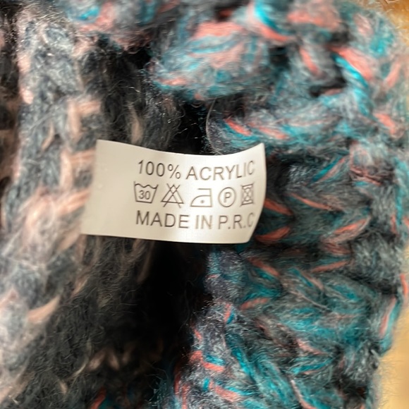 Multi-color beanie - Picture 4 of 4